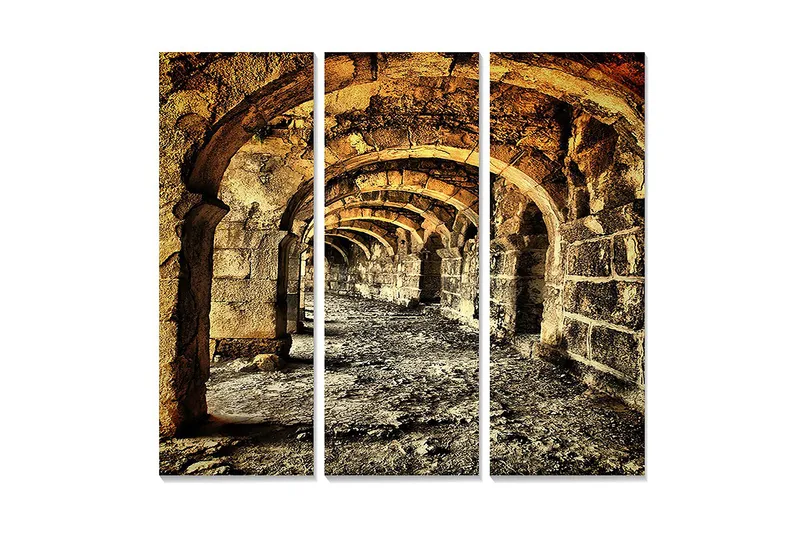 Trælærredstryk 3-delt 50x70 cm - Gamle buer i en stenet korridor, Guld / Grå / Brun