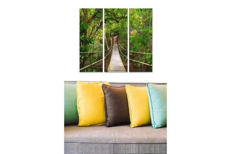 Trælærredstryk 3-delt 50x70 cm - Hængebro der strækker sig gennem en frodig skov, Grøn / Brun / Beige