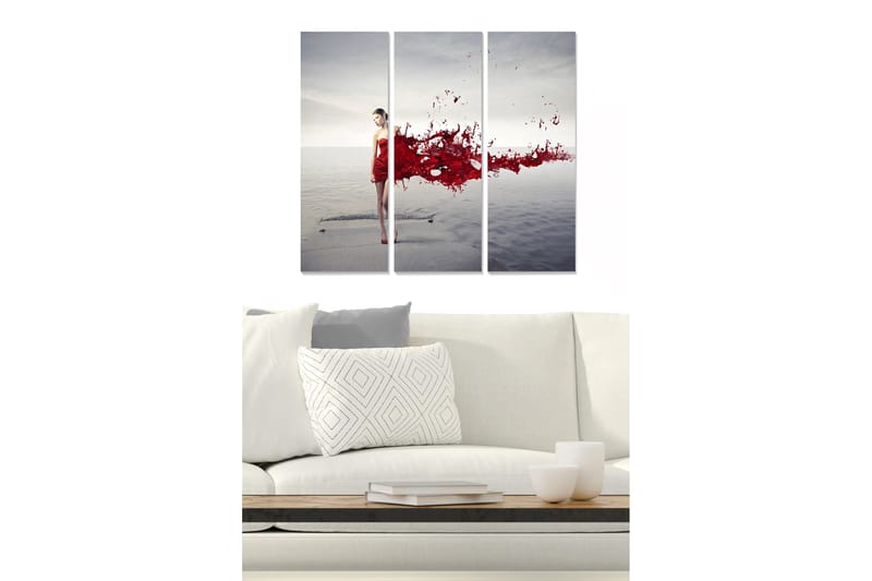 Trælærredstryk 3-delt 50x70 cm - Kvinde i rød kjole stående ved vandet med farveeksplosion af rød væske, Rød / Grå / Beige