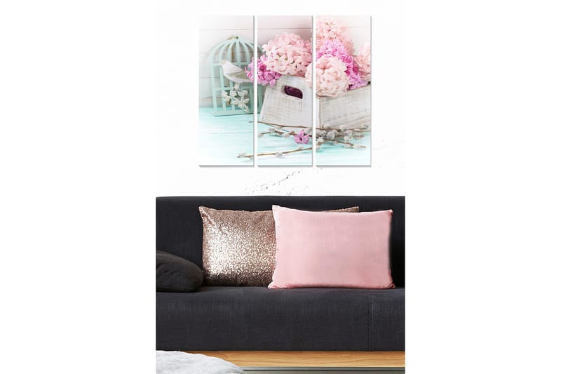 Trælærredstryk 3-delt 50x70 cm - Lys og romantisk buket af lyserøde blomster i en kurv, Pink / Mintgrøn / Hvid