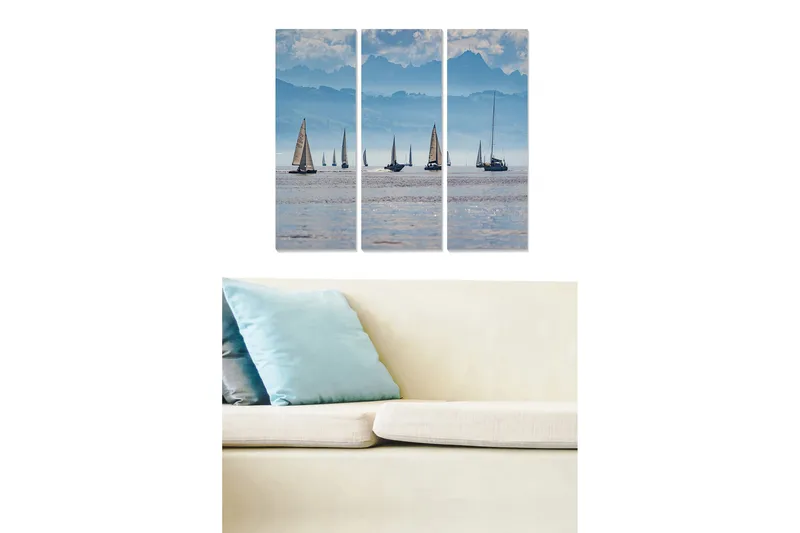 Trælærredstryk 3-delt 50x70 cm - Sejlbåde på en spejlblank sø med fjerne bjerge i baggrunden, Lyseblå / Mørkeblå / Hvid