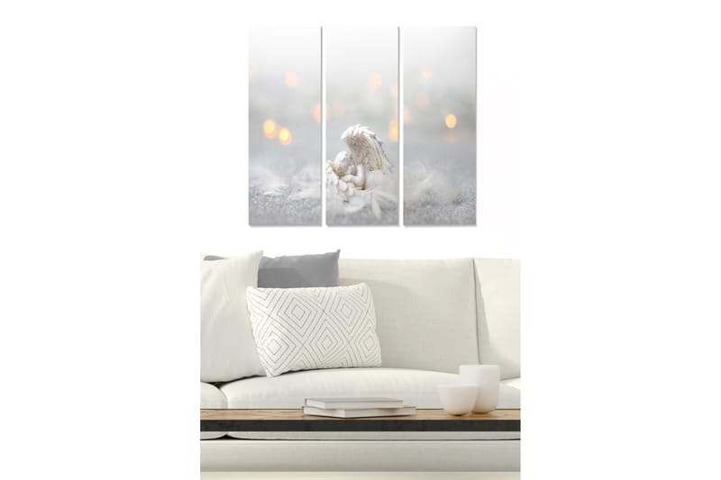 Trælærredstryk 3-delt 50x70 cm - Smuk engel, der holder et barn i et drømmende miljø, Hvid / Grå / Guld