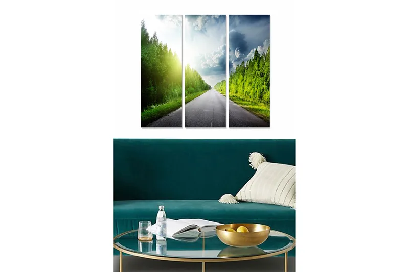 Trælærredstryk 3-delt 50x70 cm - Smuk landevej omgivet af frodigt grønt og himmel med skyer, Grøn / Grå / Blå