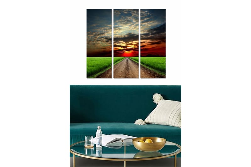 Trælærredstryk 3-delt 50x70 cm - Smukt landskabsbillede med en vej, der fører mod en solnedgang over marker, Grøn / Rød / Blå