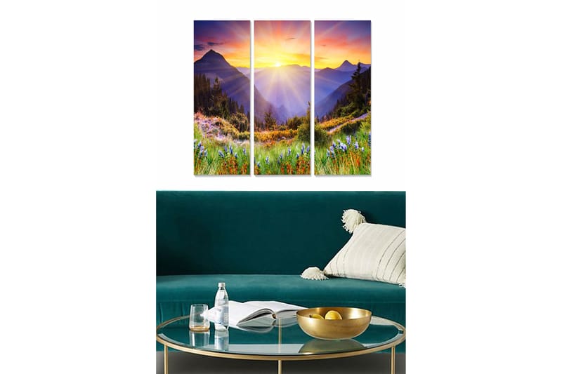 Trælærredstryk 3-delt 50x70 cm - Storslået bjerglandskab med solopgang og blomster i forgrunden, Lilla / Grøn / Orange