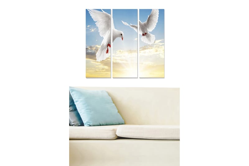 Trælærredstryk 3-delt 50x70 cm - To hvide duer i flugt mod en lys himmel, Hvid / Blå / Gul