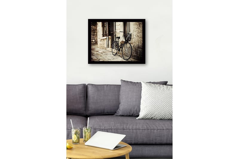 Indrammet lærred i træ - 41x56 cm - Cykel lænet op ad en gammel stenmur - Sort / Beige / Grå - Boligtilbehør - Billeder & kunst