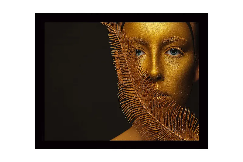 Indrammet lærred i træ - 41x56 cm - Gyldent ansigt delvist skjult af en fjerlignende struktur, Guld / Sort