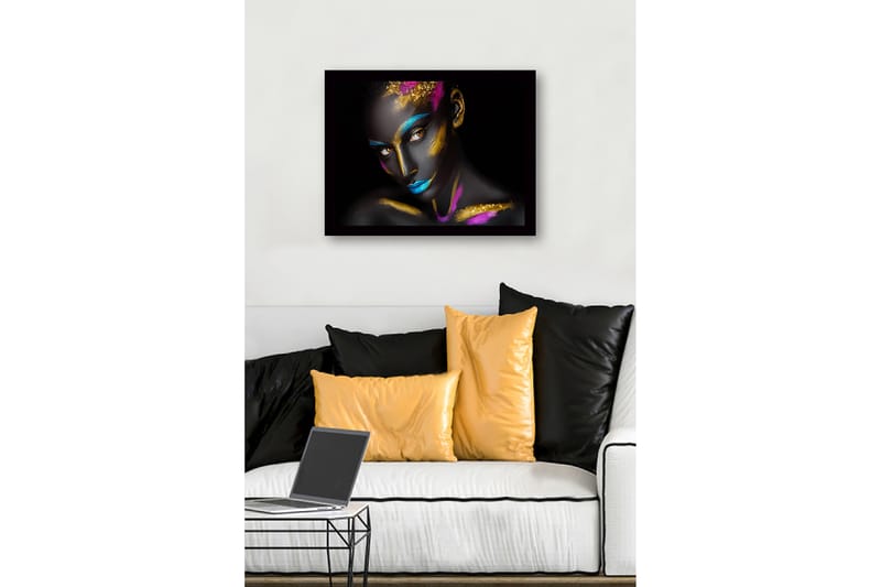 Indrammet lærred i træ - 41x56 cm - Kunstværk af en kvinde med farverig ansigtsmaling - Sort / Blå / Guld - Boligtilbehør - Billeder & kunst