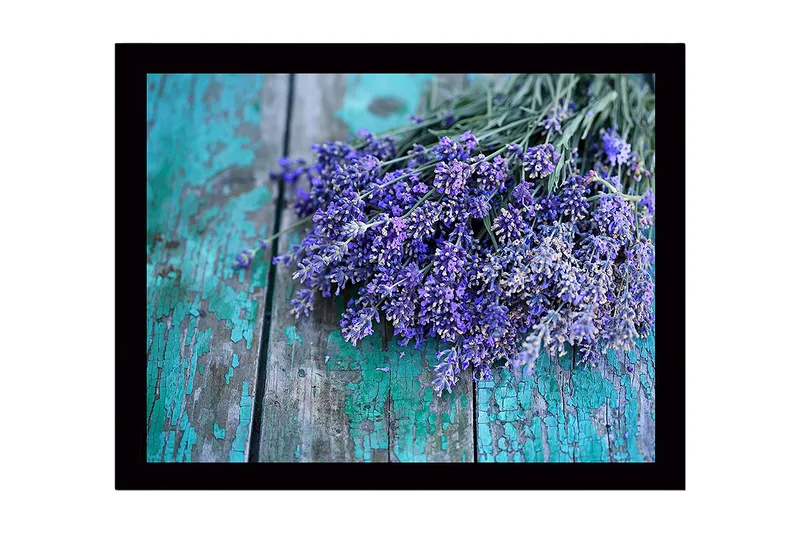 Indrammet lærred i træ - 41x56 cm - Lavendelbuket på en slidt træoverflade, Lilla / Turkis / Grå