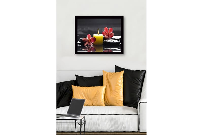 Indrammet lærred i træ - 41x56 cm - Smuk komposition af orkideer og et stearinlys på sorte sten - Rød / Gul / Sort - Boligtilbehør - Billeder & kunst