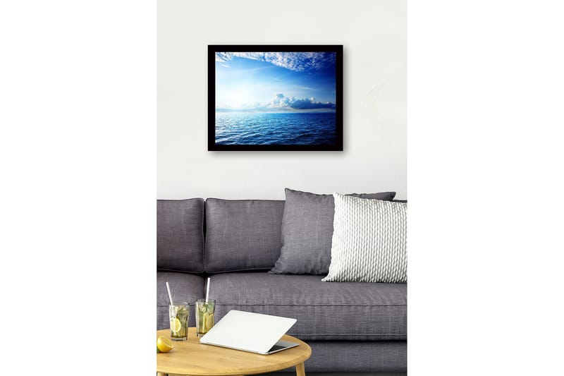 Indrammet lærred i træ - 41x56 cm - Storslået havudsigt med klare skyer og solstråler - Blå / Lyseblå / Hvid - Boligtilbehør - Billeder & kunst
