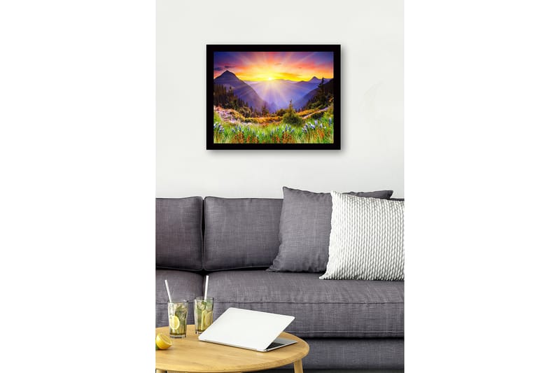 Indrammet lærred i træ - 41x56 cm - Storslået solopgang over bjerge og dale - Guld / Lilla / Grøn - Boligtilbehør - Billeder & kunst