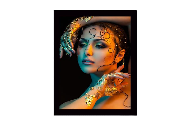 Indrammet lærred i træ - 41x56 cm - Portræt af en kvinde med gyldne detaljer og farverig belysning, Guld / Turkis / Orange