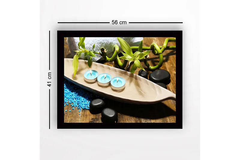 Indrammet lærredstryk i træ - 41x56 cm - Afslappende arrangement med duftlys og bambus - Lyseblå / Grøn / Sort - Boligtilbehør - Billeder & kunst