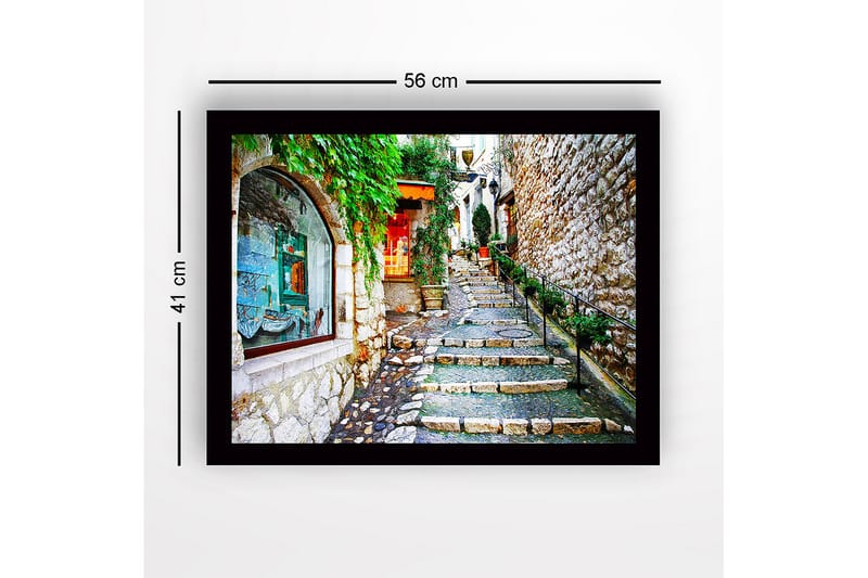 Indrammet lærredstryk i træ - 41x56 cm - Charmerende gyde med sten og grønne områder - Grøn / Beige / Rød - Boligtilbehør - Billeder & kunst