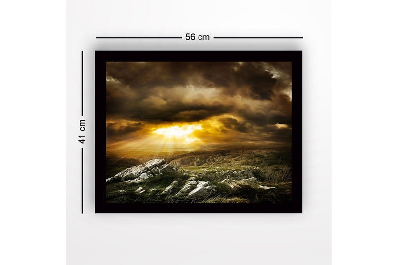 Indrammet lærredstryk i træ - 41x56 cm - Dramatisk landskab med solstråler, der bryder gennem skyerne - Guld / Mørkegrå / Grøn - Boligtilbehør - Billeder & kunst
