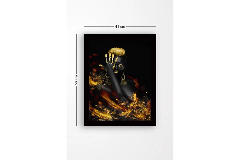 Indrammet lærredstryk i træ - 41x56 cm - Elegant kvinde med gyldne detaljer og sort baggrund - Sort / Guld - Boligtilbehør - Billeder & kunst