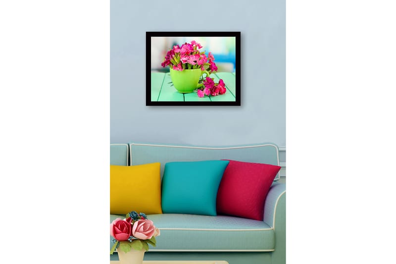 Indrammet lærredstryk i træ - 41x56 cm - Farverig blomsterbuket i en grøn kop - Grøn / Lyserød - Boligtilbehør - Billeder & kunst