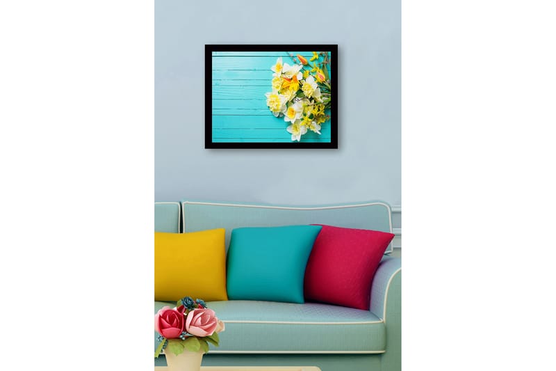 Indrammet lærredstryk i træ - 41x56 cm - Farverig blomsterbuket på turkis baggrund - Hvid / Gul / Turkis - Boligtilbehør - Billeder & kunst