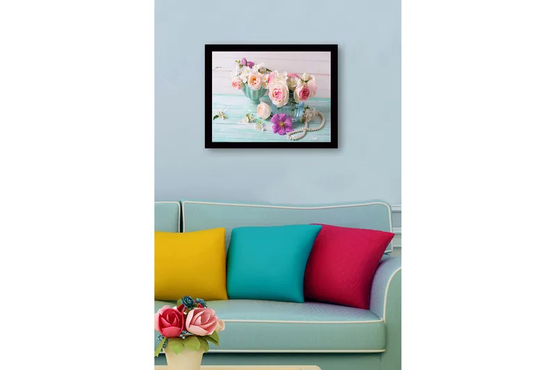 Indrammet lærredstryk i træ - 41x56 cm - Farverig buket af roser og blomster i elegante vaser - Lyserød / Hvid / Lilla - Boligtilbehør - Billeder & kunst