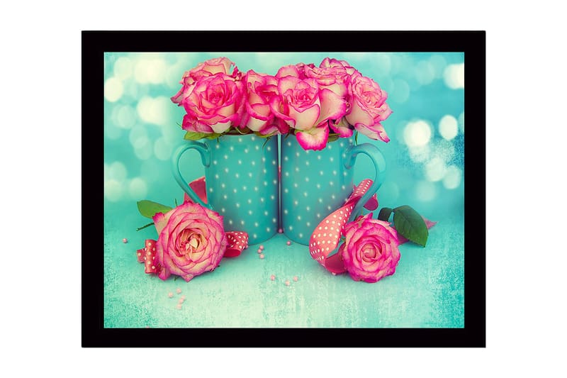 Indrammet lærredstryk i træ - 41x56 cm - Farverig buket roser i blå kopper - Lyserød / Turkis - Boligtilbehør - Billeder & kunst
