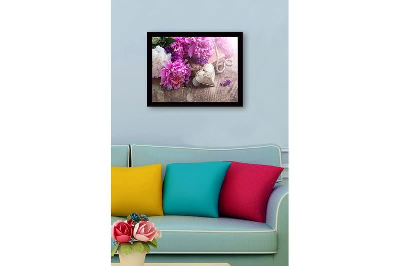Indrammet lærredstryk i træ - 41x56 cm - Farverig buket pæoner og et dekorativt hjerte - Lyserød / Hvid / Lilla - Boligtilbehør - Billeder & kunst