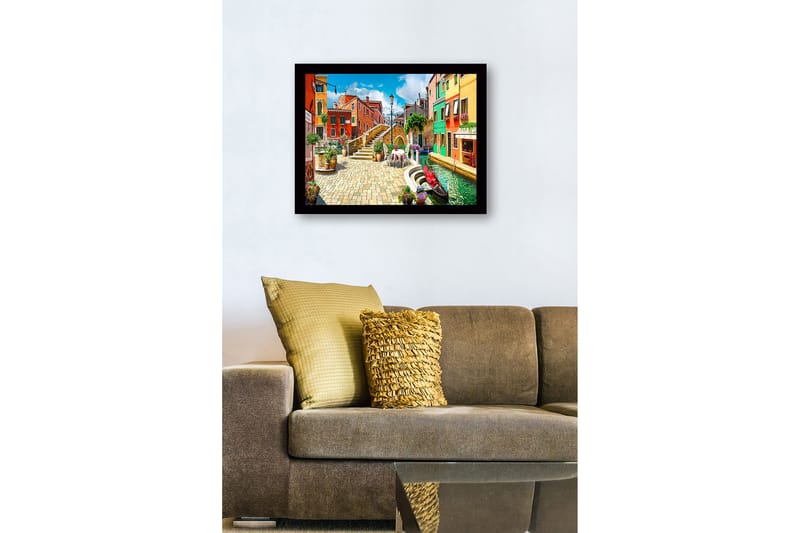 Indrammet lærredstryk i træ - 41x56 cm - Farverig kanal med maleriske huse og blomsterarrangementer - Rød / Grøn / Blå - Boligtilbehør - Billeder & kunst
