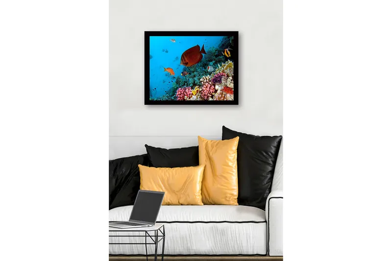 Indrammet lærredstryk i træ - 41x56 cm - Farverig undervandsscene med koralrev og tropiske fisk - Blå / Orange / Lyserød - Boligtilbehør - Billeder & kunst