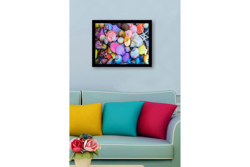 Indrammet lærredstryk i træ - 41x56 cm - Farverige muslingeskaller i forskellige former og størrelser - Lyserød / Gul / Lilla - Boligtilbehør - Billeder & kunst