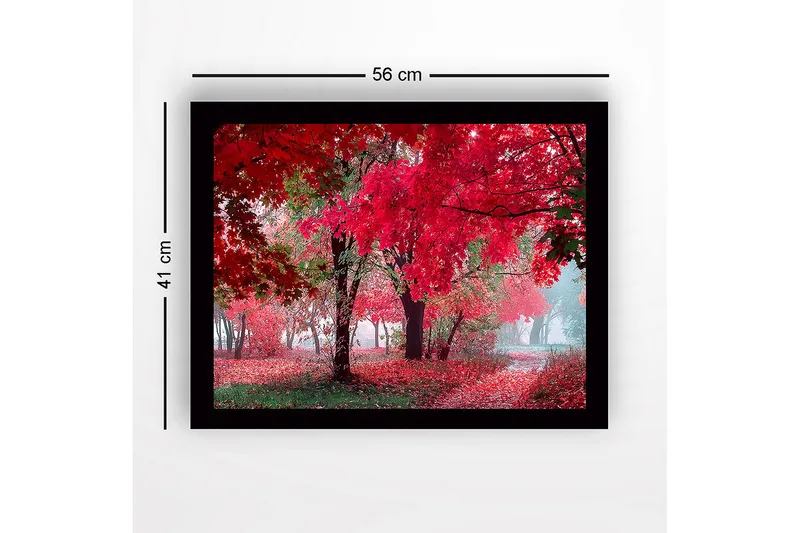 Indrammet lærredstryk i træ - 41x56 cm - Frodig skov med knitrende røde efterårsblade - Rød / Grøn - Boligtilbehør - Billeder & kunst