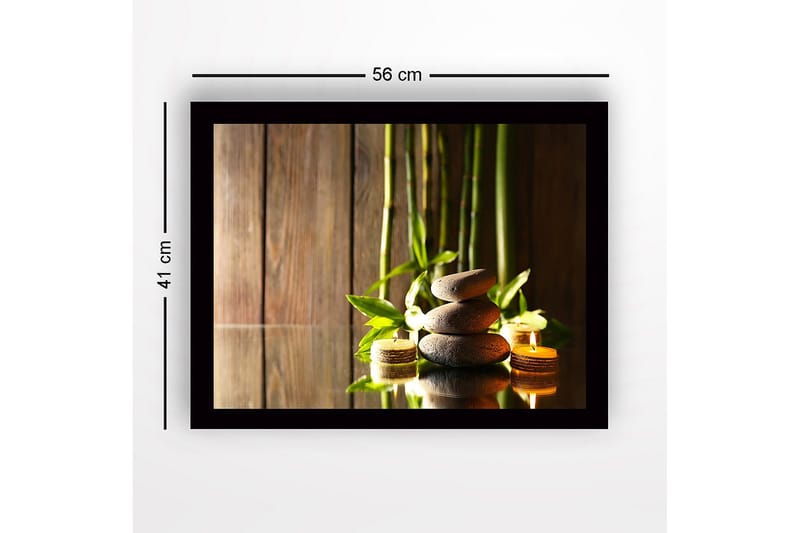Indrammet lærredstryk i træ - 41x56 cm - Harmonisk komposition af sten og bambus med stearinlyslanterner - Grå / Grøn / Beige - Boligtilbehør - Billeder & kunst