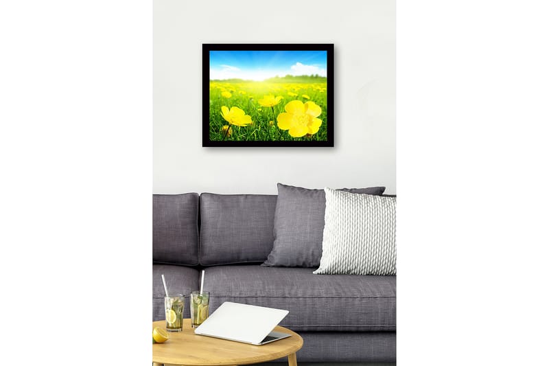 Indrammet lærredstryk i træ - 41x56 cm - Mark med gule blomster i solrigt landskab - Gul / Grøn - Boligtilbehør - Billeder & kunst