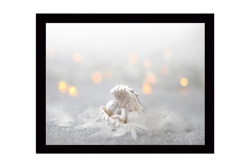 Indrammet lærredstryk i træ - 41x56 cm - Sød engel hviler i en fjerseng, Hvid / Lysegrå / Guld