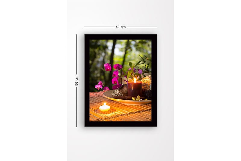 Indrammet lærredstryk i træ - 41x56 cm - Smuk samling af blomster og lys på en træplade - Lilla / Mørkerød / Beige - Boligtilbehør - Billeder & kunst