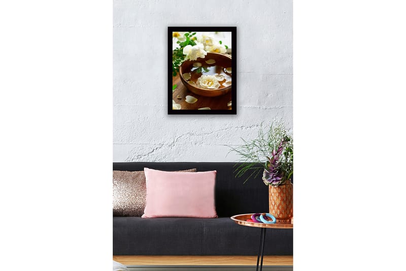 Indrammet lærredstryk i træ - 41x56 cm - Smuk skål med svævende blomster og kronblade - Hvid / Grøn / Brun - Boligtilbehør - Billeder & kunst