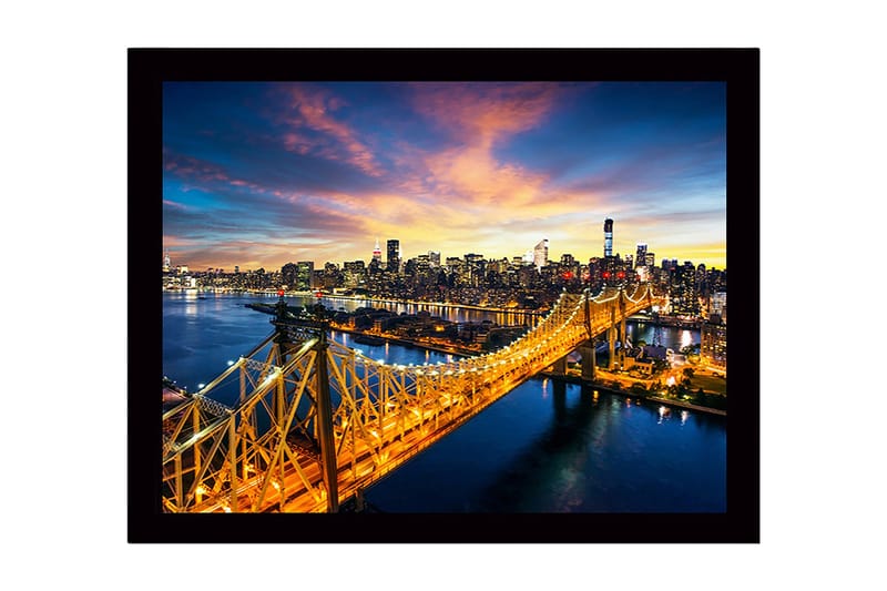 Indrammet lærredstryk i træ - 41x56 cm - Smukt bybillede af en bro med en funklende skyline i baggrunden - Guld / Blå / Lyserød - Boligtilbehør - Billeder & kunst