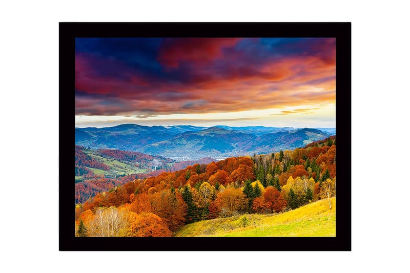 Indrammet lærredstryk i træ - 41x56 cm - Smukt efterårslandskab med farverige træer og fjerne bjerge, Orange / Grøn / Blå