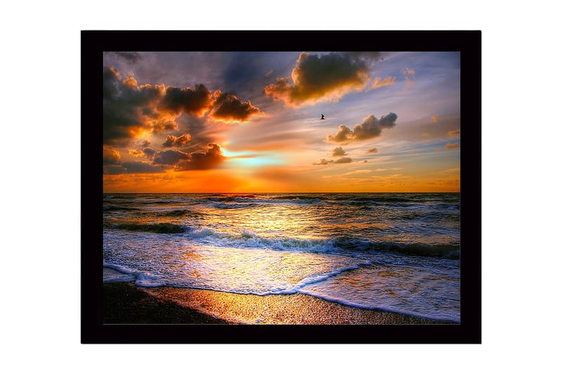 Indrammet lærredstryk i træ - 41x56 cm - Solnedgang over havet med dramatiske skyformationer, Orange / Blå / Guld