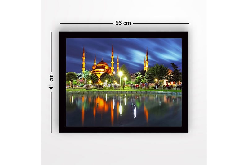 Indrammet lærredstryk i træ - 41x56 cm - Storslået moské med oplyste minareter ved en spejlblank sø - Orange / Grøn / Blå - Boligtilbehør - Billeder & kunst