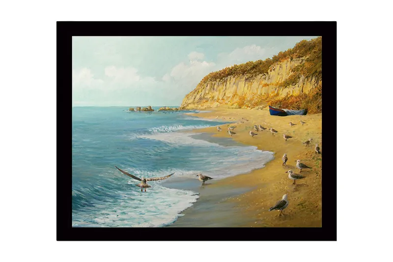 Indrammet lærredstryk i træ - 41x56 cm - Strandlandskab med måger og en båd på kysten, Blå / Beige / Grøn