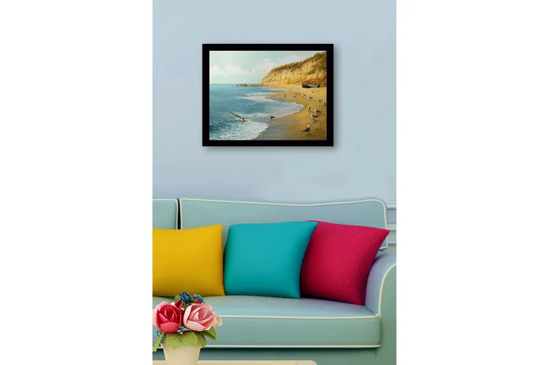 Indrammet lærredstryk i træ - 41x56 cm - Strandlandskab med måger og en båd på kysten - Blå / Beige / Grøn - Boligtilbehør - Billeder & kunst