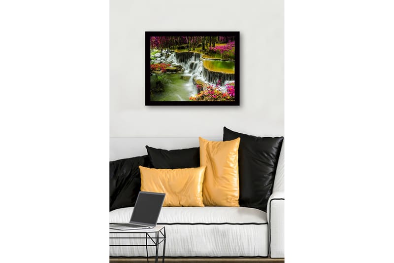 Indrammet lærredstryk i træ - 41x56 cm - Vandfald omgivet af farverige blomster og grønt - Grøn / Lyserød / Gul - Boligtilbehør - Billeder & kunst