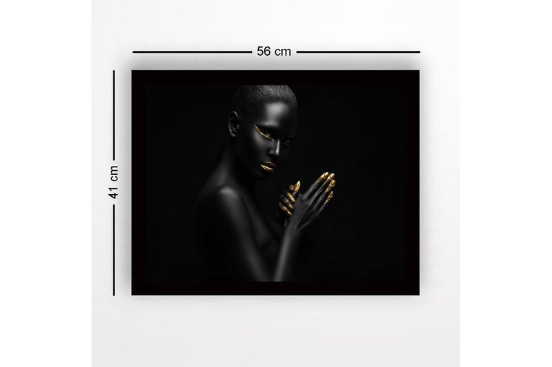Indrammet lærredstryk i træ - 41x56 cm - Portræt af en kvinde med sort hud og gyldne detaljer - Sort / Guld - Boligtilbehør - Billeder & kunst