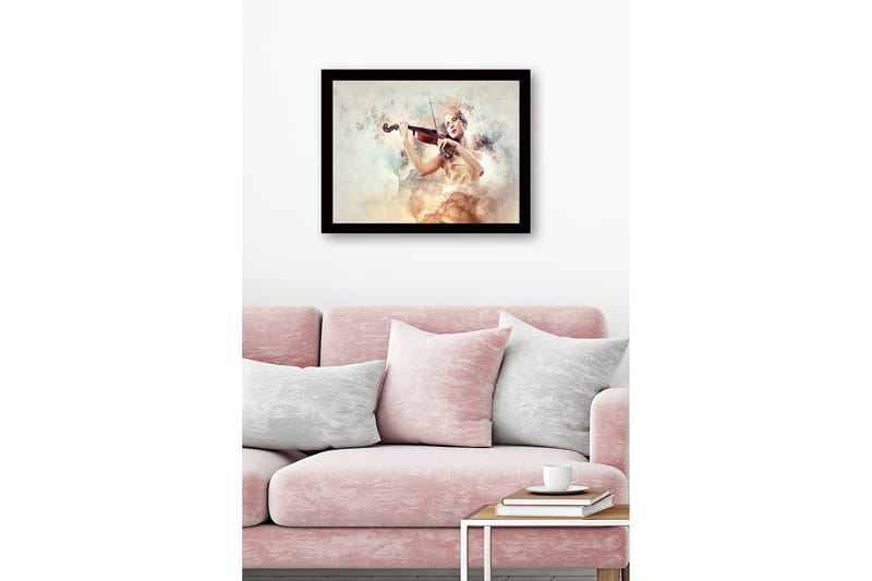 Indrammet trælærredstryk - 41x56 cm - Elegant kvinde der spiller violin omgivet af drømmeagtige skyer - Lys beige / Blød pink / Guld - Boligtilbehør - Billeder & kunst