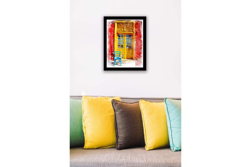 Indrammet trælærredstryk - 41x56 cm - Gylden dør med en blå stol foran på en rød væg - Gul / Blå / Rød - Boligtilbehør - Billeder & kunst