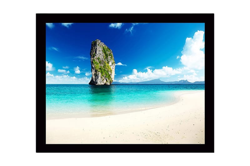 Indrammet trælærredstryk - 41x56 cm - Storslået klippe der rejser sig fra det turkisblå hav, Turkis / Blå / Grøn