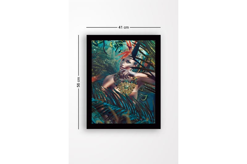 Indrammet trælærredstryk - 41x56 cm - Portræt af en kvinde omgivet af tropiske planter med en detaljeret halskæde - Turkis / Grøn / Orange - Boligtilbehør - Billeder & kunst