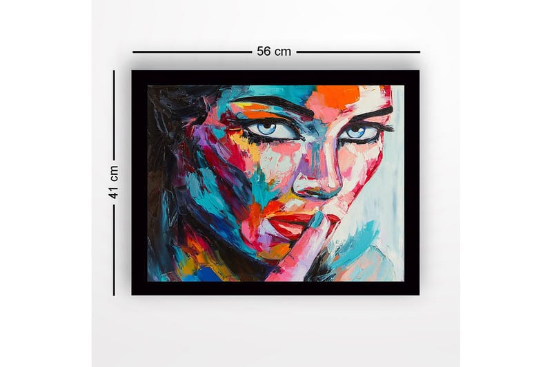 Indrammet trælærredstryk - 41x56 cm - Portræt af en kvinde med en mystisk gestus - Blå / Rød / Lyserød - Boligtilbehør - Billeder & kunst