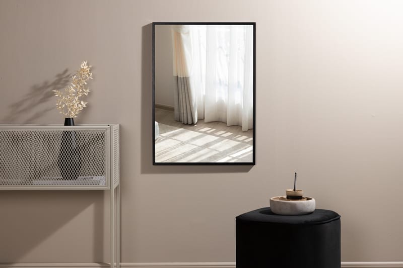 Poster Curtain 30x40 cm - Beige - Boligtilbehør - Billeder & kunst - Posters & plakater